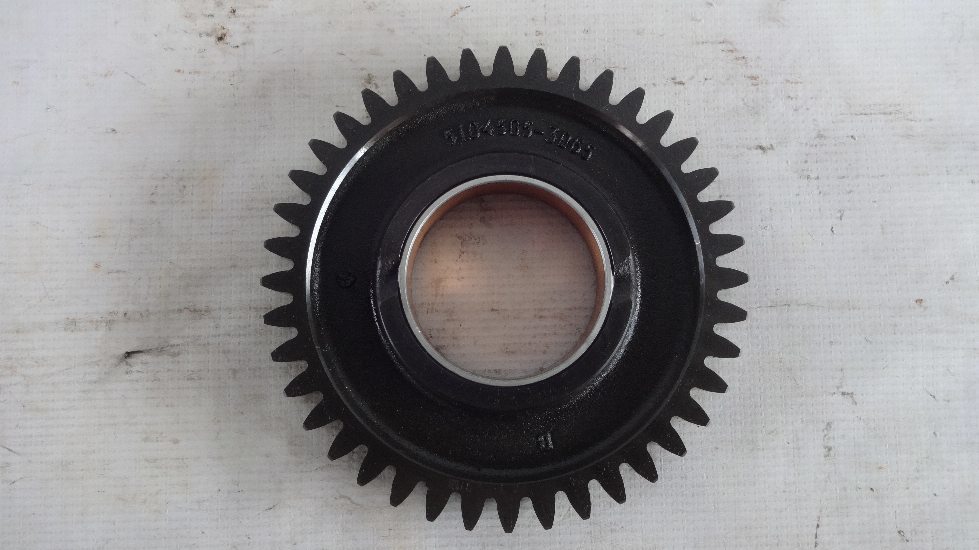 шестерня ГРМ промежуточная D2066 б/у